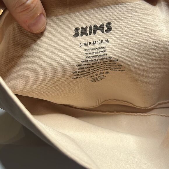 NWOT Skims core control thong - Picture 5 of 6